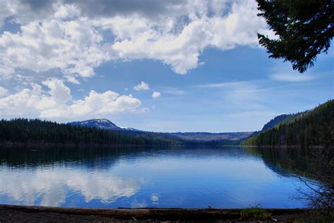 Our Favorite Anniversary Trip Locale Suttle Lake Central Oregon
