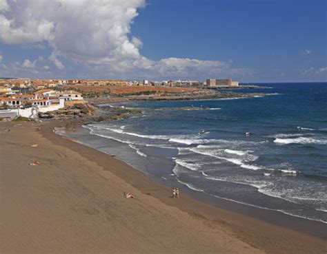 El hombre, la ruina 01:13. El Hombre Beach, Telde