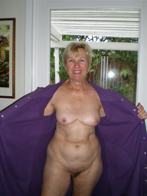 Grandma Shows Tits Boobs Telegraph