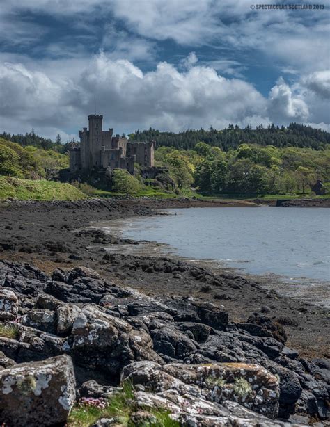 Dunvegan Castle Home Of The Clan Mcleod Skye Schottland The