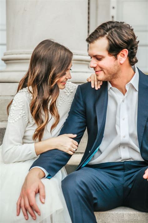 How To Pick The Perfect Outfit For Your Engagement Session Engagement