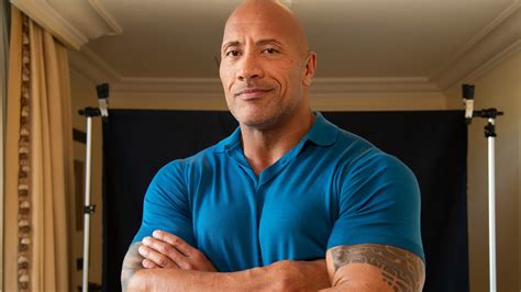 Dwayne Johnson His Early Life Story Told In Nbc Comedy Young Rock