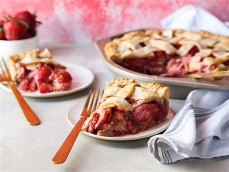 Strawberry Rhubarb Pie Recipe Genius Kitchen