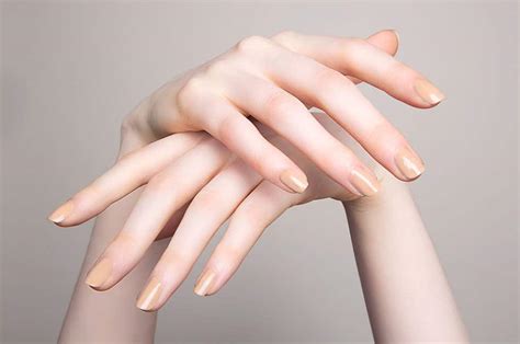 Best Nail Color For Pale And Light Skin Designs To Copy