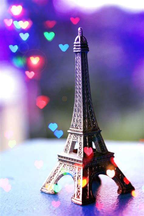 46 Cute Eiffel Tower Wallpapers