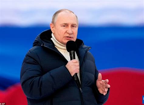 Televizioni shtetëror rus ndërpret fjalimin e Putinit Top Channel
