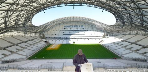 Stadium, football / soccer stadium, football premier league. Stade Vélodrome de Marseille | Réalisé par Bouygues ...