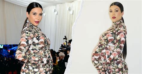 Kourtney Kardashian Recreated Kim S Infamous 2013 Met Gala Look