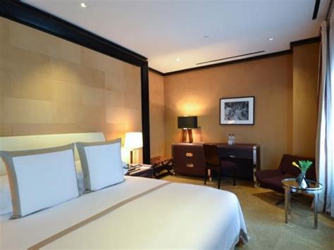 Grand Deluxe Guest Room 1 King Magellan Luxury Hotels