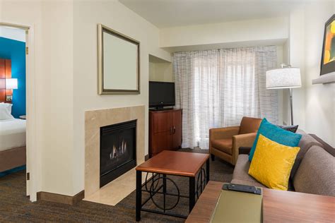 There are 27 two bedroom suites in denver. Residence Inn Chattanooga Downtown Two Bedroom Suite ...