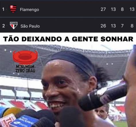 O flamengo goleou, de virada, o são paulo e quebrou um tabu de não vencer os paulistas há 4 anos. Memes da derrota do Flamengo para o São Paulo