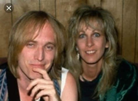 Pin By Jane Andrews On Tom Petty And Family Tom Petty Petty Toms