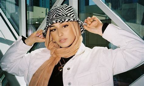 Nawal Sari Redefining Modest Clothing For Muslim Women Fib