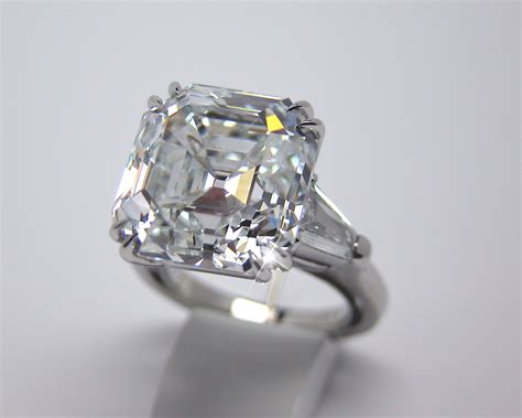 1055 Carats Asscher Cut Diamond 3 Stone Ring Exclusive Jewelry Designs