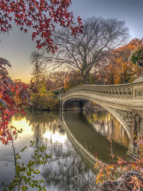 Bow Bridge Central Park Autumn Stock Photo Image Of Scenic Outdoor