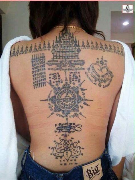 Sak Yant Girl Muay Thai Tattoo Khmer Tattoo Buddhist Tattoo Love Tattoos Beautiful Tattoos