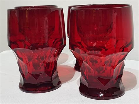 Set Of 4 Vintage Georgian Ruby Red Honeycomb Viking Glass Mcm Retro Bar Glass Vintage Barware