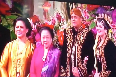 Megawati soekarnoputri harapkan posisi tertinggi militer diisi perempuan. KAHIYANG JOKOWI-BOBBY MENIKAH : Busana Pengantin Hitam ...