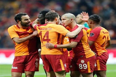 Turquie Du Bon Feghouli Galatasaray En Tete