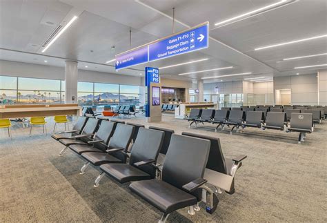 Place Seating With Integrated Power By Arconas At Phx Airport ©kevin