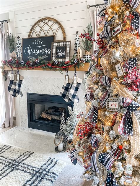 Christmas Mantel Decor and inspiration! | Wilshire Collections