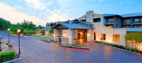 Experience Texas Hill Country In Style Lakeway Resort Spa Offers Lakeside Rooms Luxurious