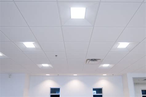 They often use t12, t8 and t5 bulbs providing energy efficiency and proper illumination in grid ceilings. LED Office Ceiling Lights - A Great Fit for Any Office ...