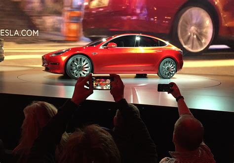 Tesla Set To Deliver First Of Its Lower Cost Model 3 Cars July 28 Wsj