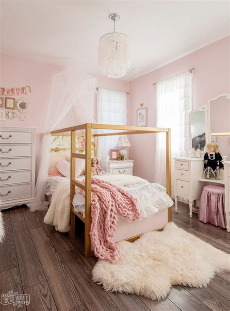 Beautiful And Practical Kids Bedroom Organization Ideas