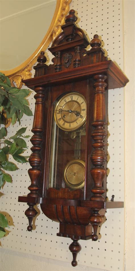 Gorgeous Antique Walnut Vienna Austrian Regulator Wall Clock Great Design Finish Millhouse