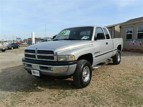 Used 2006 dodge ram 1500 slt with 4wd, keyless entry, quad cab, trailer wiring, tinted windows, folding mirrors, bench seat, alloy wheels, 17 inch wheels, heated mirrors. 1999 Dodge Ram 1500 QUAD CAB 4X4 for sale in Canton TX ...