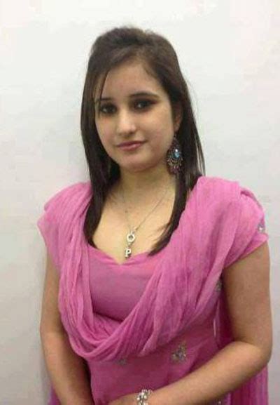 Hot Beautiful Indian Girls Pictures