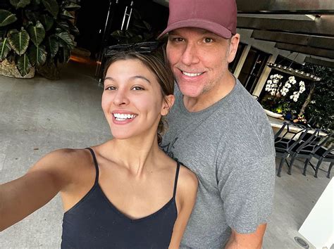 Dane Cook Laughs Off 26 Year Age Gap With Fiancée Kelsi Taylor