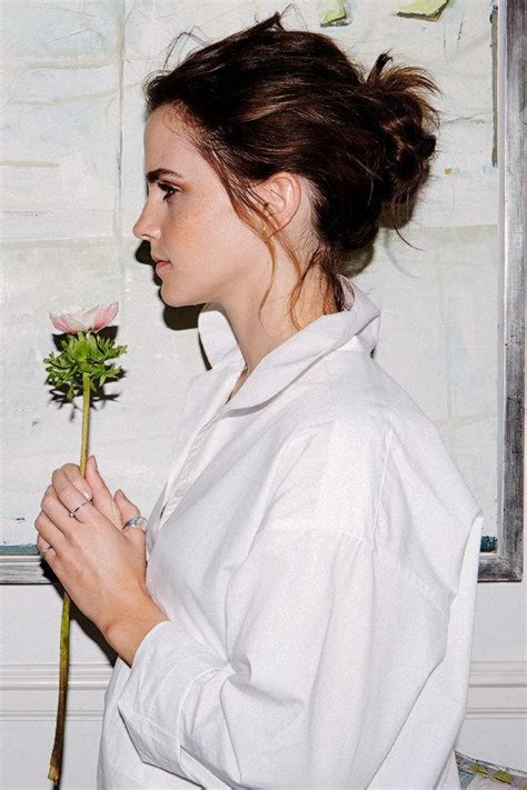 Emma charlotte duerre watson was born on the 15th day of april 1990 to her mother, jacqueline luesby and father, chris watson in the city of paris, france. Pin on ÉMMÁ WÁTSØÑ