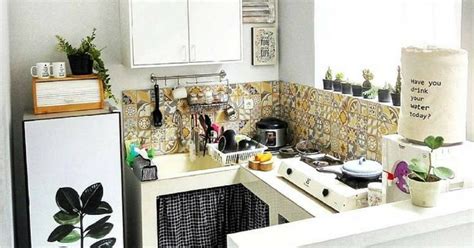 Dapur kecil sebenarnya satu kelebihan, anda tidak perlu habiskan wang yang banyak untuk beli kredit gambar kepada semua pemilik dapur comel. Hiasan Ruang Dapur Yang Sempit - Inspirasi Dekorasi Rumah