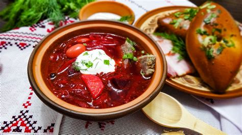 1 кг говядины (мякоть или на косточке), 500 г картофеля, 300 г свежей капусты, 400 г свеклы, 200 г моркови, 200 г лука, 3 ст. Борщ черниговский (Chernigov Borsch) - Вкусные заметки