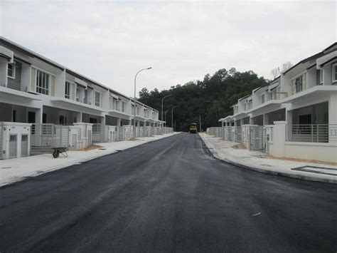 Taman berlian stabil double storey terrace corner 4 bedrooms 3 bathrooms land size 7.6 points rm620k hubungi saya untuk details; Gallery - Versabina