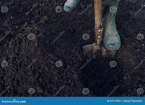 Man Digs A Hole Stock Image Image Of Equipment Hole 41911843