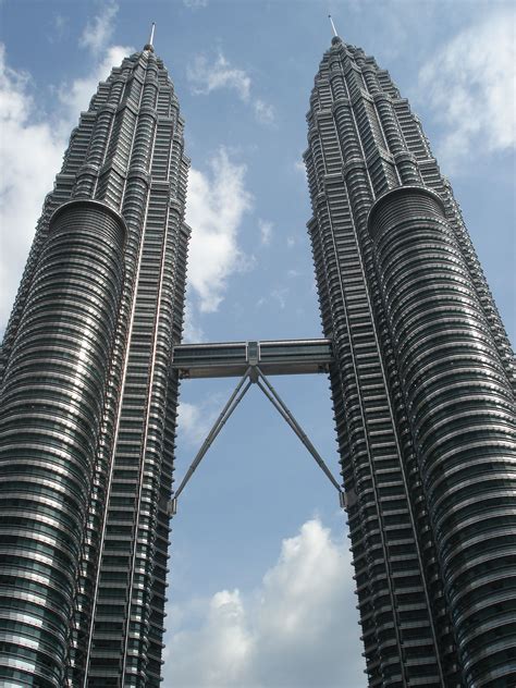 Petronas Towers Kuala Lumpur Petronas Towers World Landmark