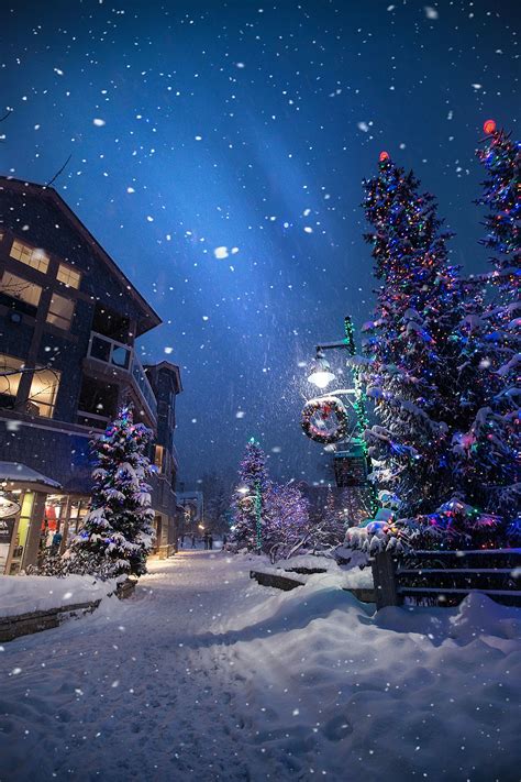 The Best Christmas Towns in Michigan
