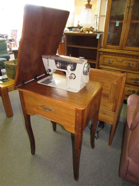 This riccar sewing machine is the perfect addition to your sewing room. Lot Detail - VINTAGE RICCAR SEWING MACHINE IN MAPLE VENEER SEWING TABLE/CABINET