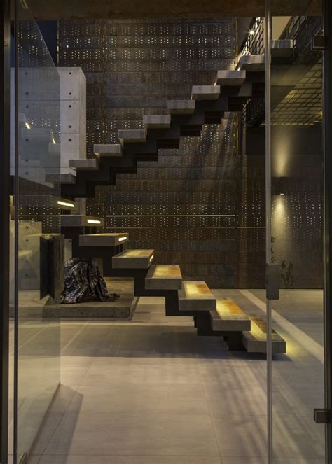 Stunning Stairs Feature Staircases Custom Homes Magazine