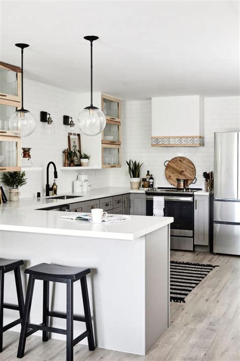 Jul 12, 2021 · give your white kitchen a stylish twist by adding gray to the mix. 10 Stunning Grey and White Kitchen Design Ideas | Decoholic