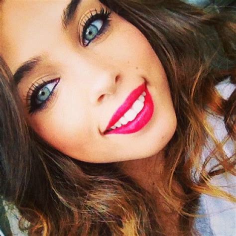 Beautiful Makeup Love The Bold Lips Perfect For A Party