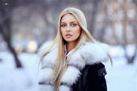 Wallpaper Blonde Face Fur Portrait Bokeh Long Hair Blue Eyes Women Outdoors Coats
