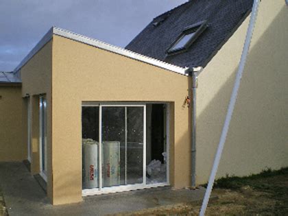 Vous pouvez créer une extension de maison en reprenant la même architecture ou surélever votre toit pentu et changer de style ! Questions prix toiture Maison problème étanchéité pour ...