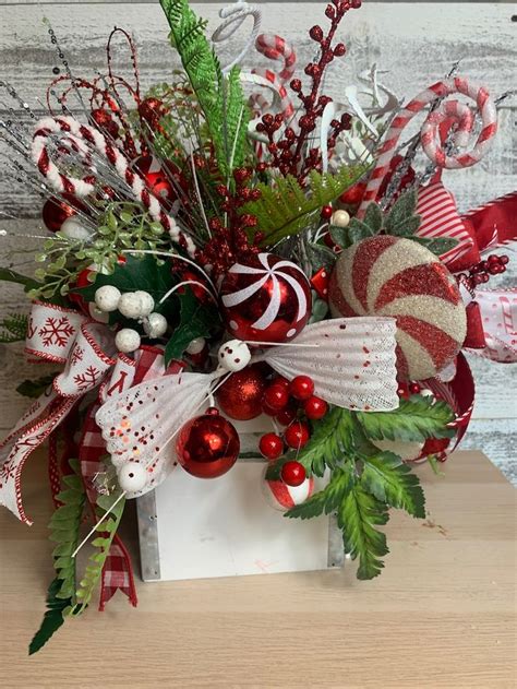 Pin On Christmas Floral Designs