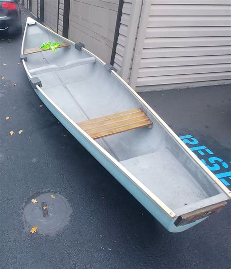 Frontiersman 16ft Square Stern Canoe With Oars And Padded Seats No
