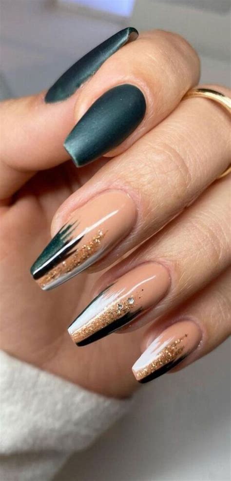 Creative Pretty Nail Trends 2021 Teal And Nude Nails