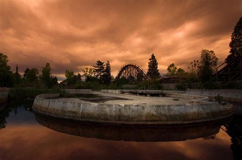 Seph Lawless Photographs Abandoned Theme Parks In His Book Bizarro
